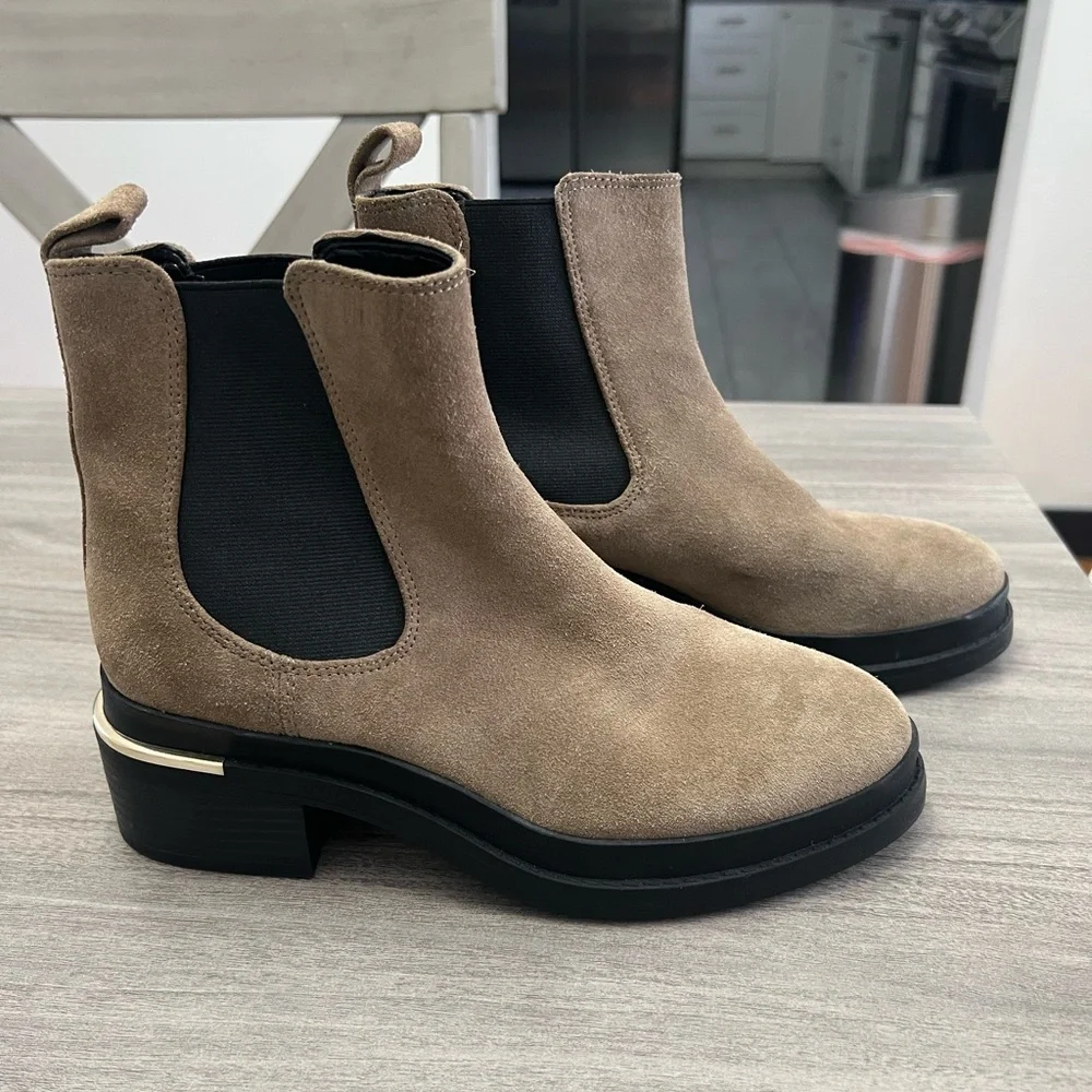 Kenneth Cole Levon 2.0 Welt Chelsea Booties
